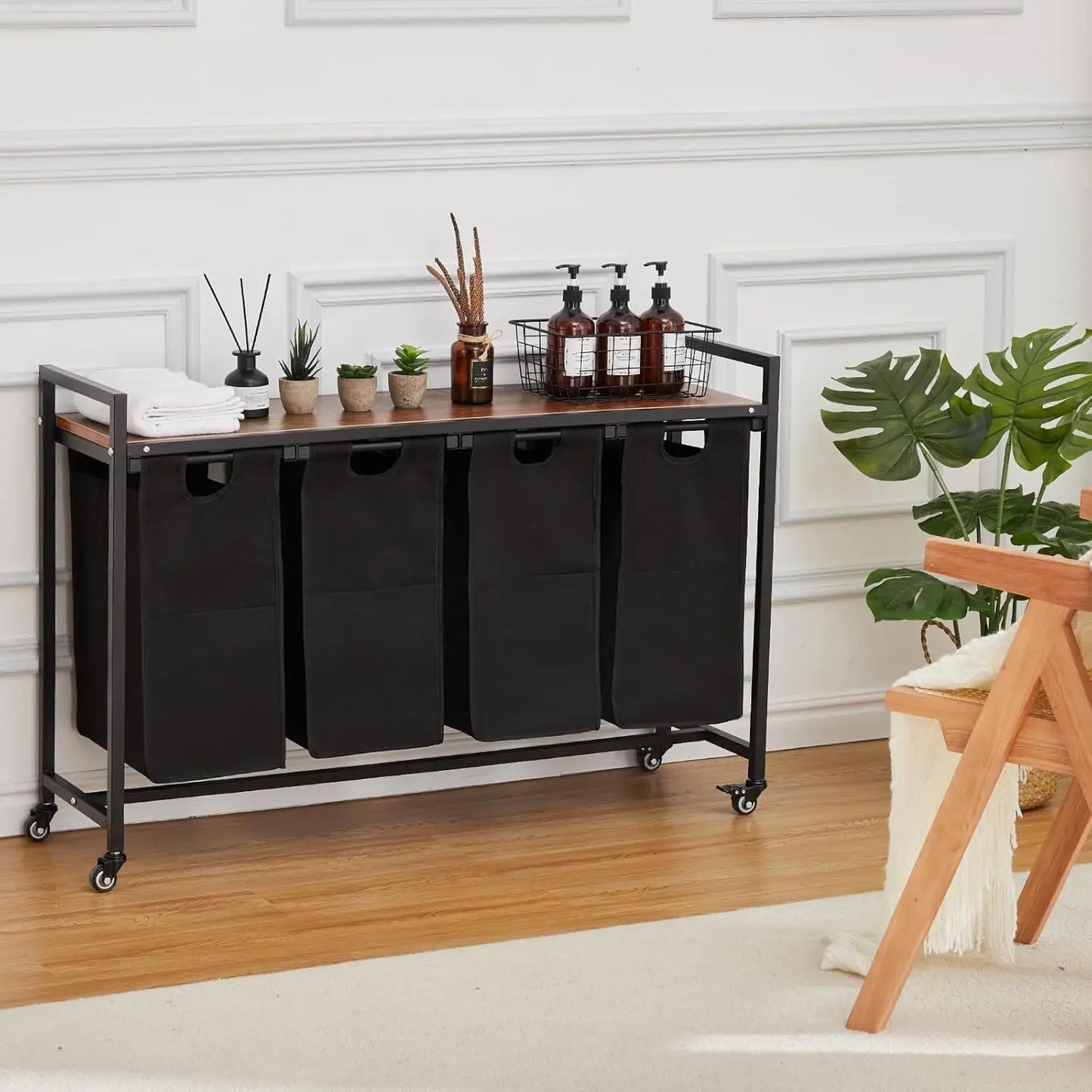 TWISTER.CK Laundry Sorter With 4 Compartments And Wheels